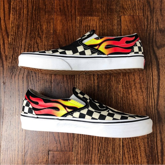 Vans Mickey Disney low size 8 Used - Picture 2 of 6